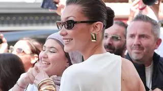 Kochają go baletnice i Bella Hadid. Czym jest sleek bun?