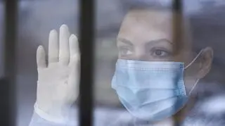 Podsumowanie pandemii COVID-19 w Polsce, czyli ostatnie dwa lata pod lupą 