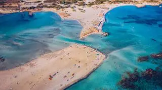 Elafonisi – rajska wyspa tuż przy zachodnim wybrzeżu Krety