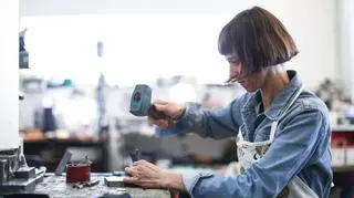 Wybieramy stoły metalowe – który pasuje do naszego warsztatu?