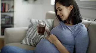 Zioła dla kobiet w ciąży. Które z nich można bezpiecznie pić?