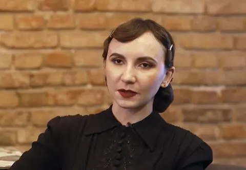 Suknie z historią. "Czasami się okazuje, że właściciele tych ubrań zginęli, a ubrania przetrwały"