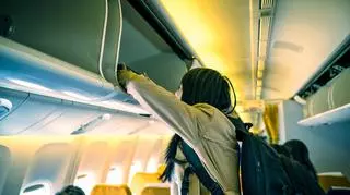 Tanie latanie z Ryanair i Wizzair - jakie są limity bagażu podręcznego, rejestrowanego i opłaty za nadbagaż?