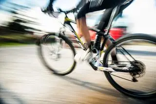 Rowerzysta jechał trasą S8 