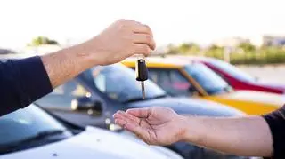 Jak kolor samochodu wpływa na jego cenę? Wyniki badań mogą zaskakiwać