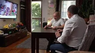 Wychowuje samotnie dwóch synów, ale nadal musi płacić na nich alimenty. "Od matki nie idą do mnie żadne pieniądze na dzieci"