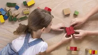 UOKiK ostrzega przed niebezpieczną zabawką dla dzieci. Stwarza ryzyko uduszenia