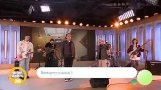 Sad Smiles feat. Arek Kłusowski w piosence “Boisz się” 