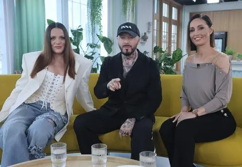 "To wszystko było zapisane w gwiazdach". Paweł Rurak-Sokal o ślubie, viralu i nowym singlu Blue Café