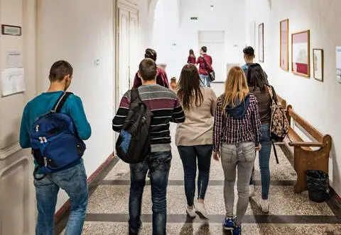 Niektórzy uczniowie otrzymali świadectwa z błędem. Czy dokumenty są ważne? 