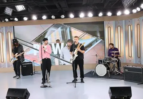 Welur w piosence "Slowride". Jak duet wypadł na scenie Dzień Dobry TVN?