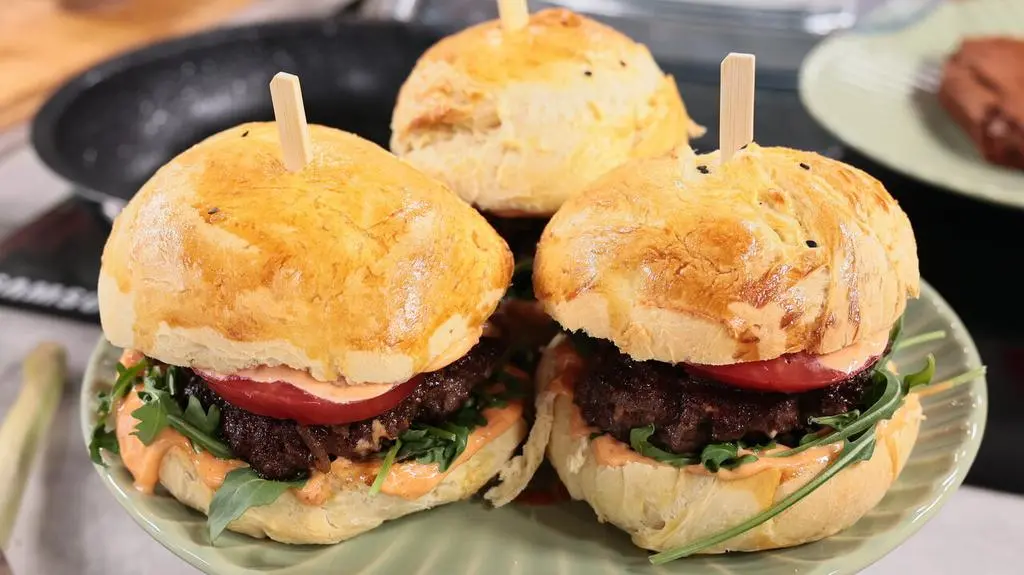 Grzybowy burger