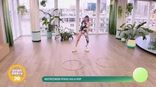 Mistrzowski pokaz hula hop