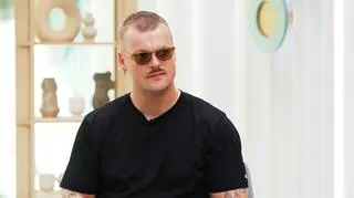 Błażej Król prezentuje najbardziej szczery album w swojej karierze. "To wykasłanie ostatniej chmury popiołu"