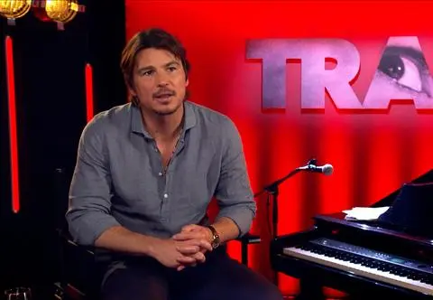 "Jest w naprawdę nieciekawym położeniu". Josh Hartnett o tym, jak został ojcem socjopatą