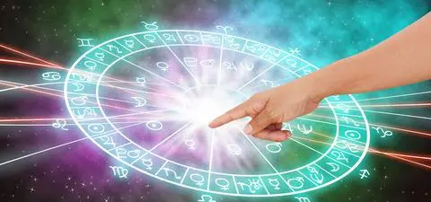 Horoskop na poniedziałek. Pora nadać nowy kierunek działania