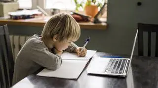 Jak pomóc dziecku się wyciszyć i skoncentrować? Sprawdź sposoby na naukę i relaks