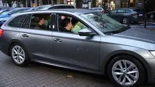 Jak przygotować samochód na podróż przed Dniem Wszystkich Świętych?