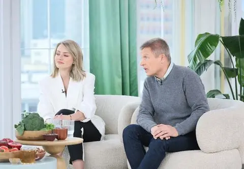Woda wodorowa to nowy zdrowotny przebój. Czy naprawdę warto po nią sięgnąć?   