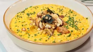 Jak uniknąć jesiennej chandry? Humor poprawi jednogarnkowe comfort food
