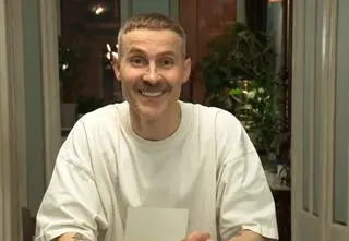 Bartosz Porczyk na początku kariery zwątpił w siebie.   "Powiedziałem, że nigdy więcej nie wejdę na scenę"