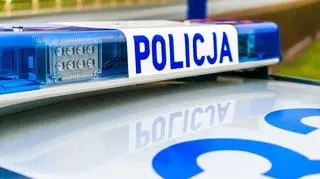 Batonik z 7-centymetrowym wkrętem. Został umieszczony dla "żartu"