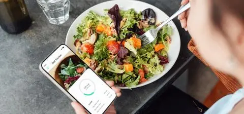 Nowy rok, nowa dieta? Ekspertka wyjaśnia, jak dobrać jadłospis, który naprawdę ma sens