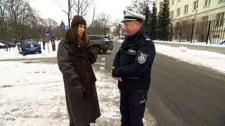 Jak jeździć, gdy ulice są pokryte śniegiem i lodem? Posłuchaj rad ekspertów 