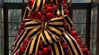 Joanna Przetakiewicz już ubrała choinkę. Drzewko tonie w bombkach. "Na bogato"