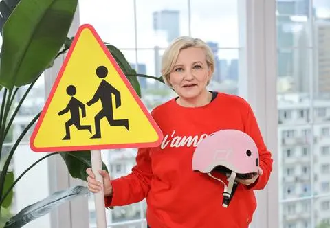 Gadżety, które chronią dzieci podczas jazdy na rowerze i hulajnodze. "To są bardzo tanie rzeczy"