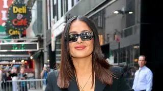 Salma Hayek opublikowała naturalne selfie. Zdjęcie gwiazdy skomentowały Paris Hilton i Carla Bruni 