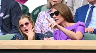 Rozbrajające miny księżniczki Charlotte na Wimbledonie