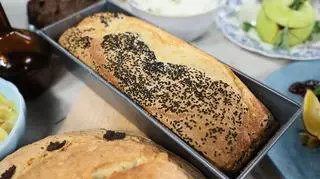 Chleb makowy wypiekany na zaczynie 