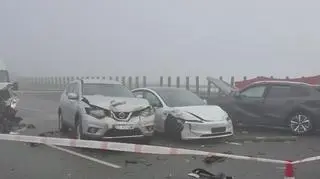 Słaba widoczność na drodze. Na co zwrócić uwagę?