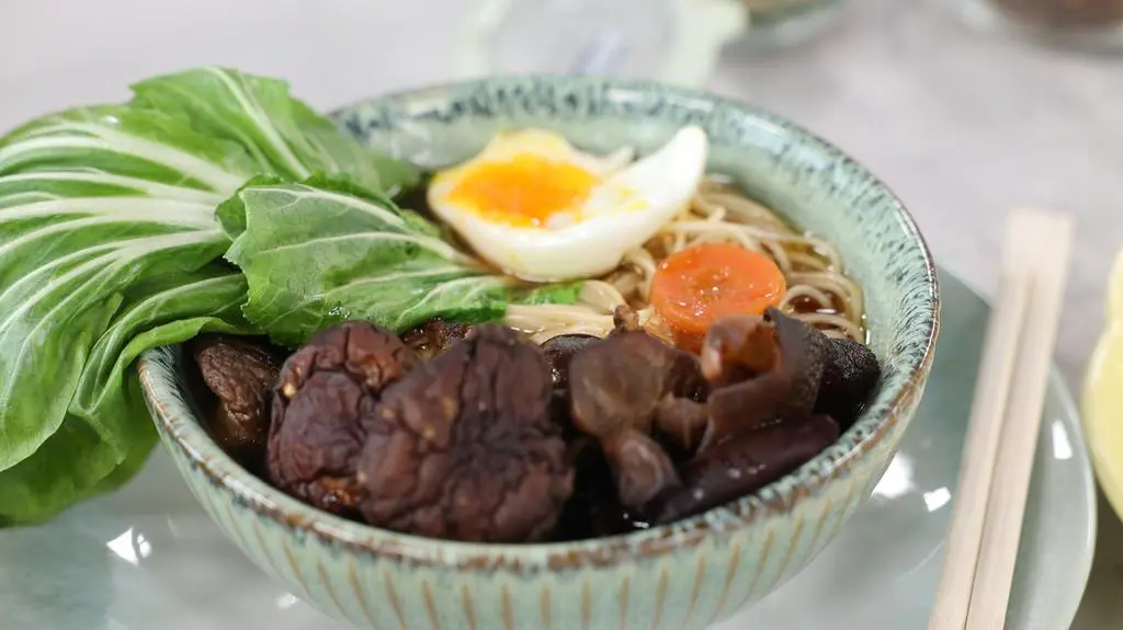 Ramen wołowy