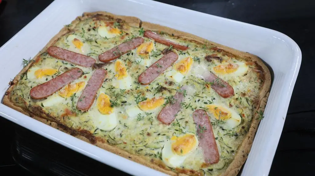 Pieczone mini kiełbaski z filetem JBB Bałdyga z fenkułem, bakłażanem, ziemniakami i tymiankiem
