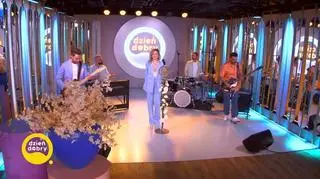 Ania Karwan w piosence “Stop”