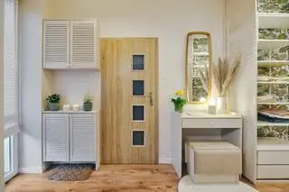 Pomieszczenie po metamorfozie w garderobę walk-in