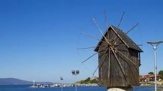 Nessebar to bułgarskie miasto, w którym można zobaczyć pięknie zachowane zabytki. Kurort kusi także innymi atrakcjami.