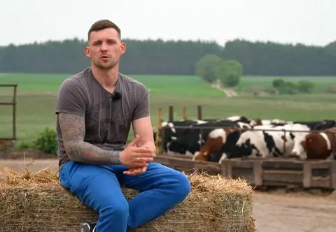 "Leon dla mnie jest dość specyficzną postacią". Niezwykła relacja ludzi z krowami