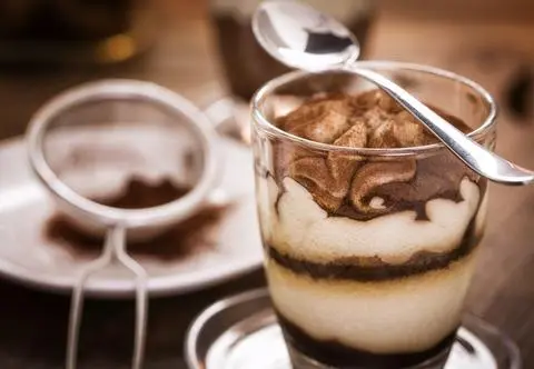 Beeramisu, czyli tiramisu w innowacyjnym wydaniu