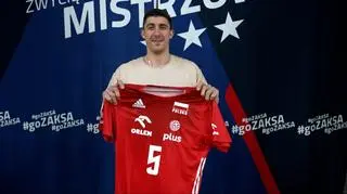 Problemy zdrowotne mogły przekreślić jego karierę. "To był ciężki moment". Dziś jest najlepszym siatkarzem świata