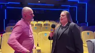 "Nago. Głośno. Dumnie". Paweł i jego droga do bycia drag queen
