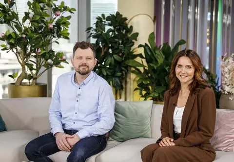 Wymagania singli. Kto szuka "bankomatu", a kto erotycznych przyjemności?