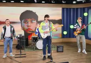 Zespół VHS w utworze "I tak"