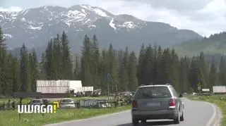 Uwaga! TVN: Co kryje się w sokach i syropach sprzedawanych na Podhalu?
