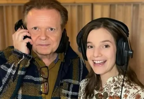 To rzadki widok: sanah zapozowała z mężem u boku Michała Bajora