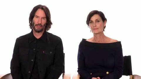 Keanu Reeves i Carrie-Anne Moss 