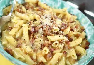 Włoska carbonara na obiad? Poznaj przepis Hanny Lis