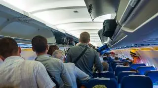 Śmierć pasażera na pokładzie samolotu